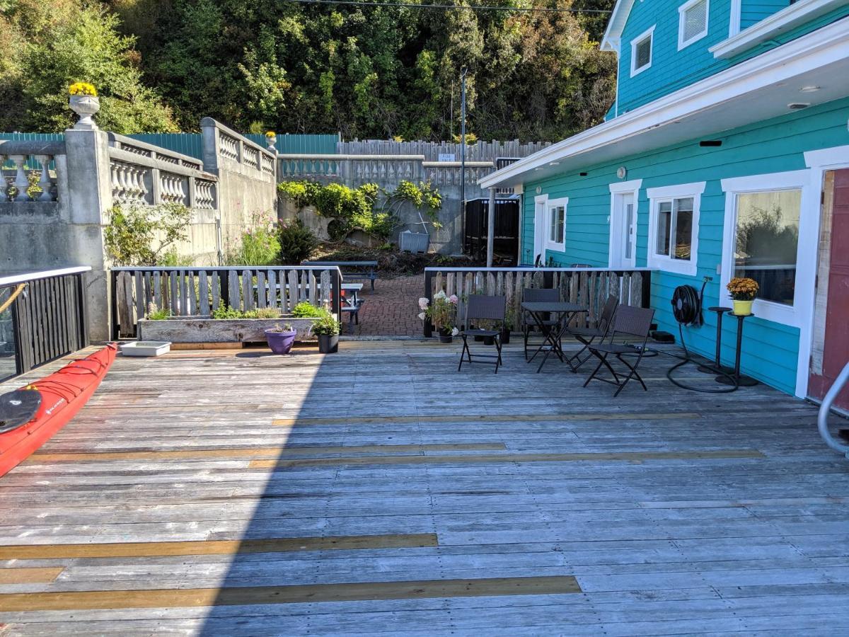 Nimpkish Hotel Alert Bay Exterior foto